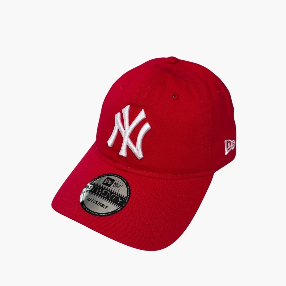 New Era New York Yankees Hat Mens OSFA Red 9TWENTY Adjustable Strapback